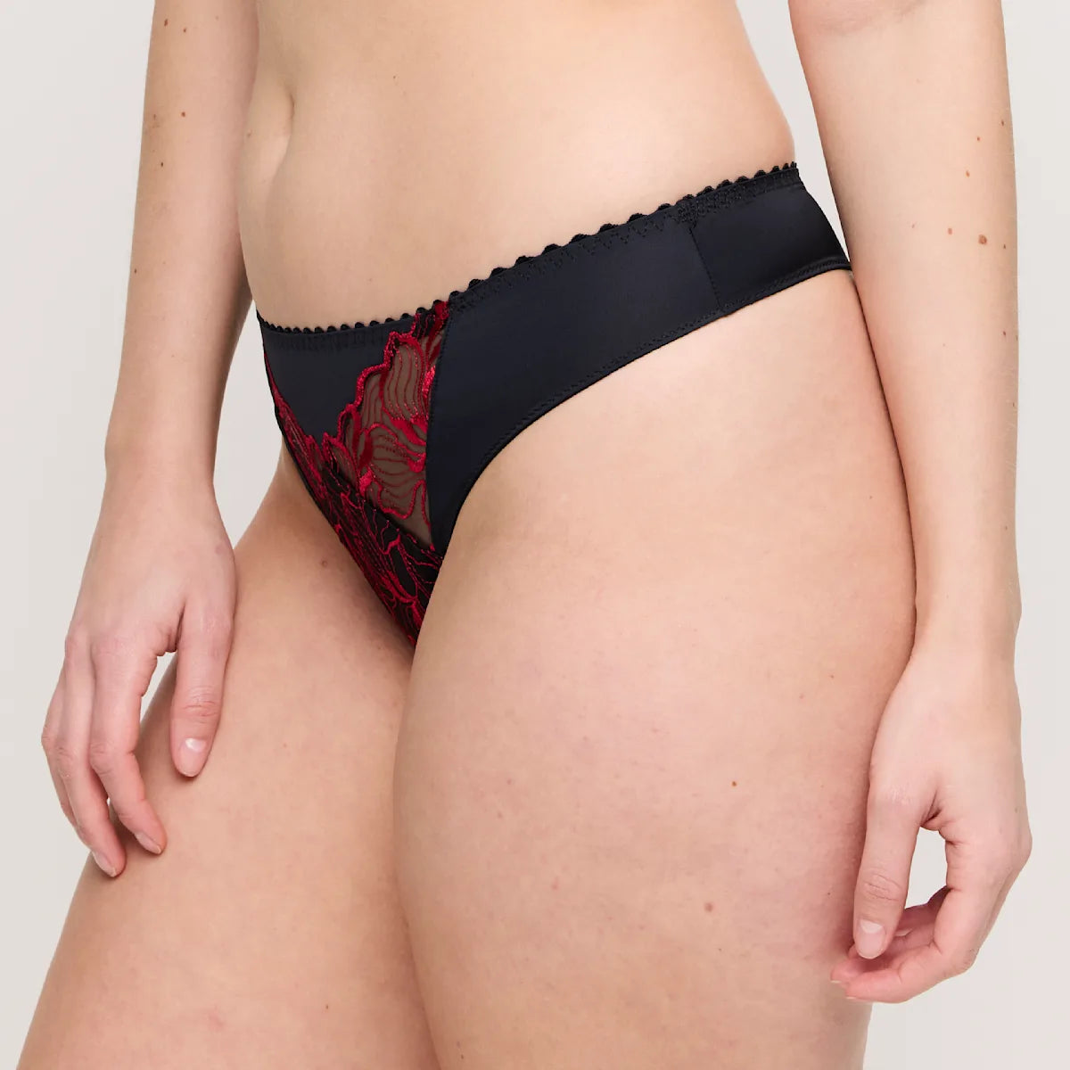 String Springdale 663470BOS